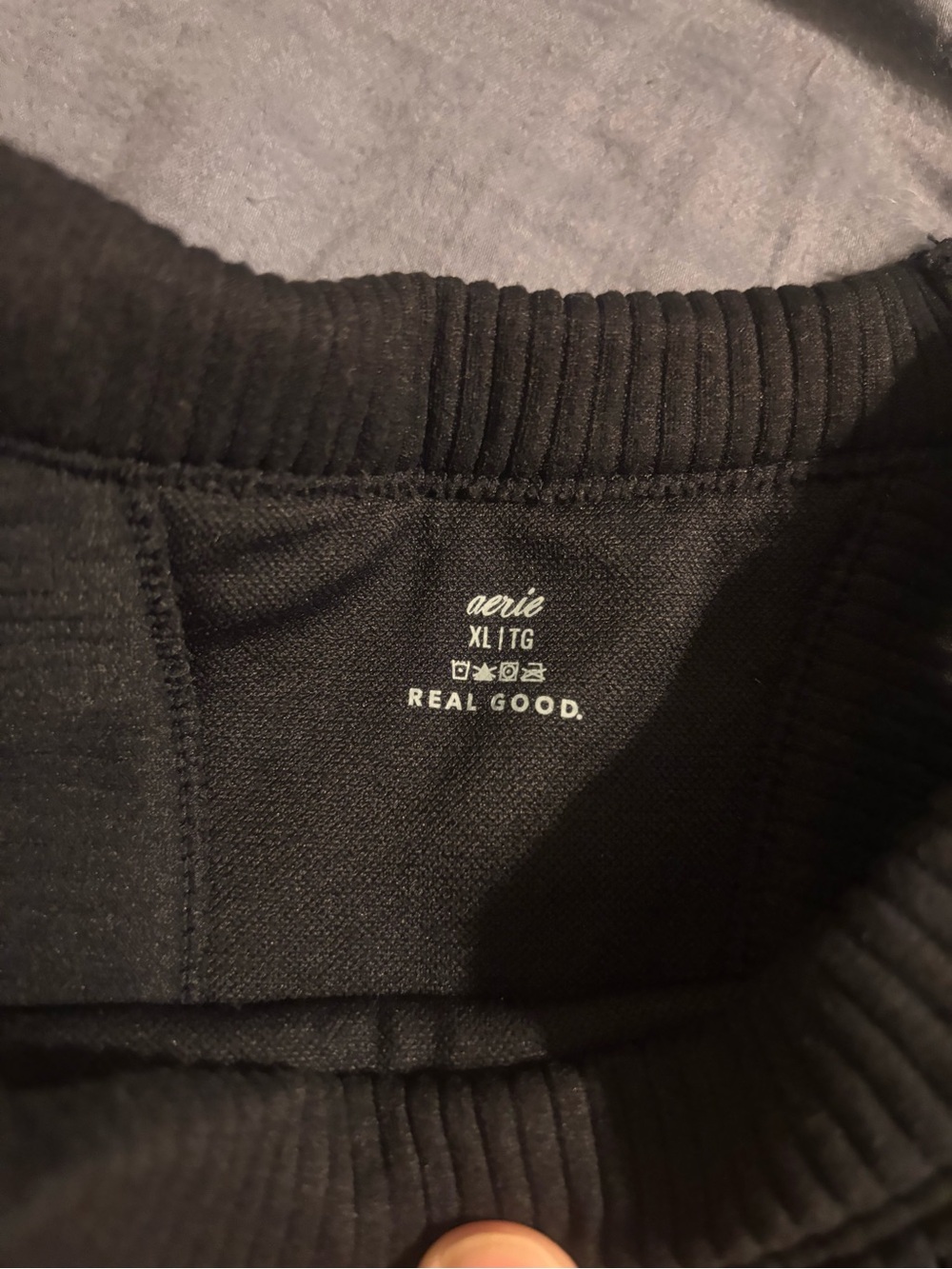 aerie Black Ribbed Crewneck crop top